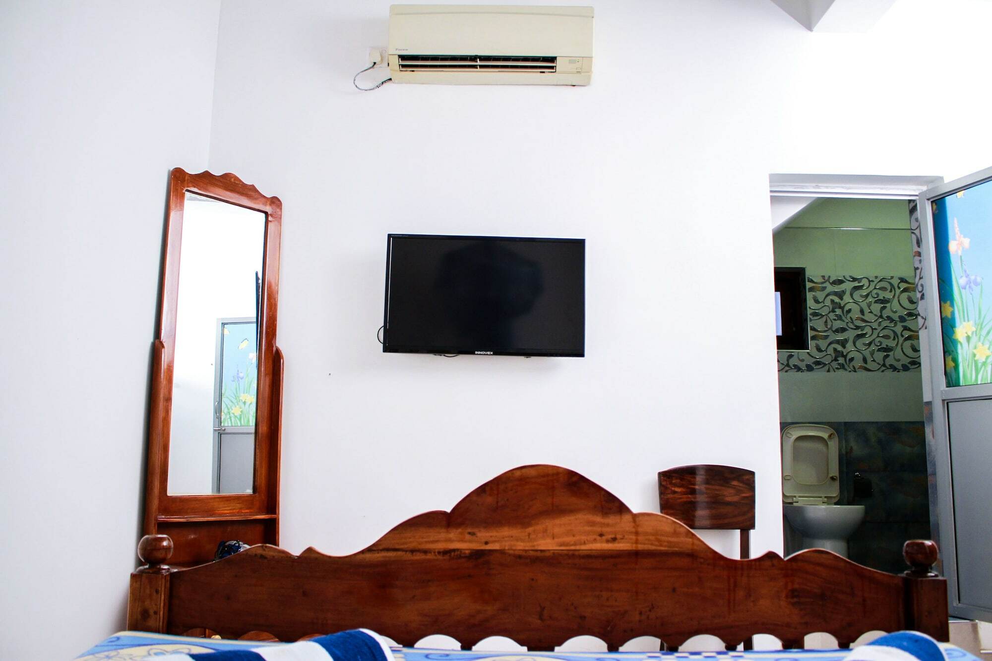 Friends Home Kudapaduwa ภายนอก รูปภาพ